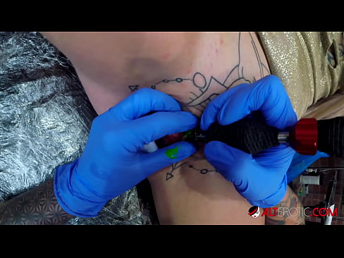 ❤️ tattooed ທີ່ສຸດ Hottie Sully Savage ໄດ້ຮັບ tattoo ສຸດ clitoris ຂອງນາງ ວິດີໂອຮ່ວມເພດ  ທີ່ lo.sexvideogif.ru